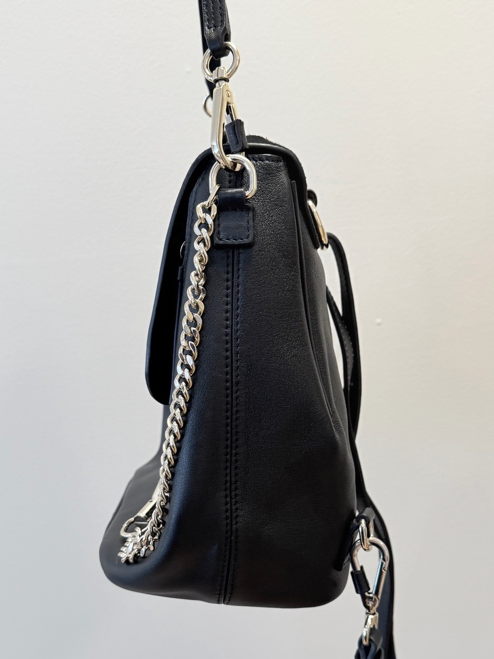 Chloe Suede Calfskin Medium Faye Backpack in Black - Picture 3 of 11